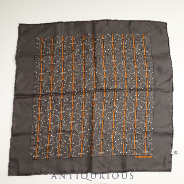 Hermes scarf Carre 45 horseshoe pattern