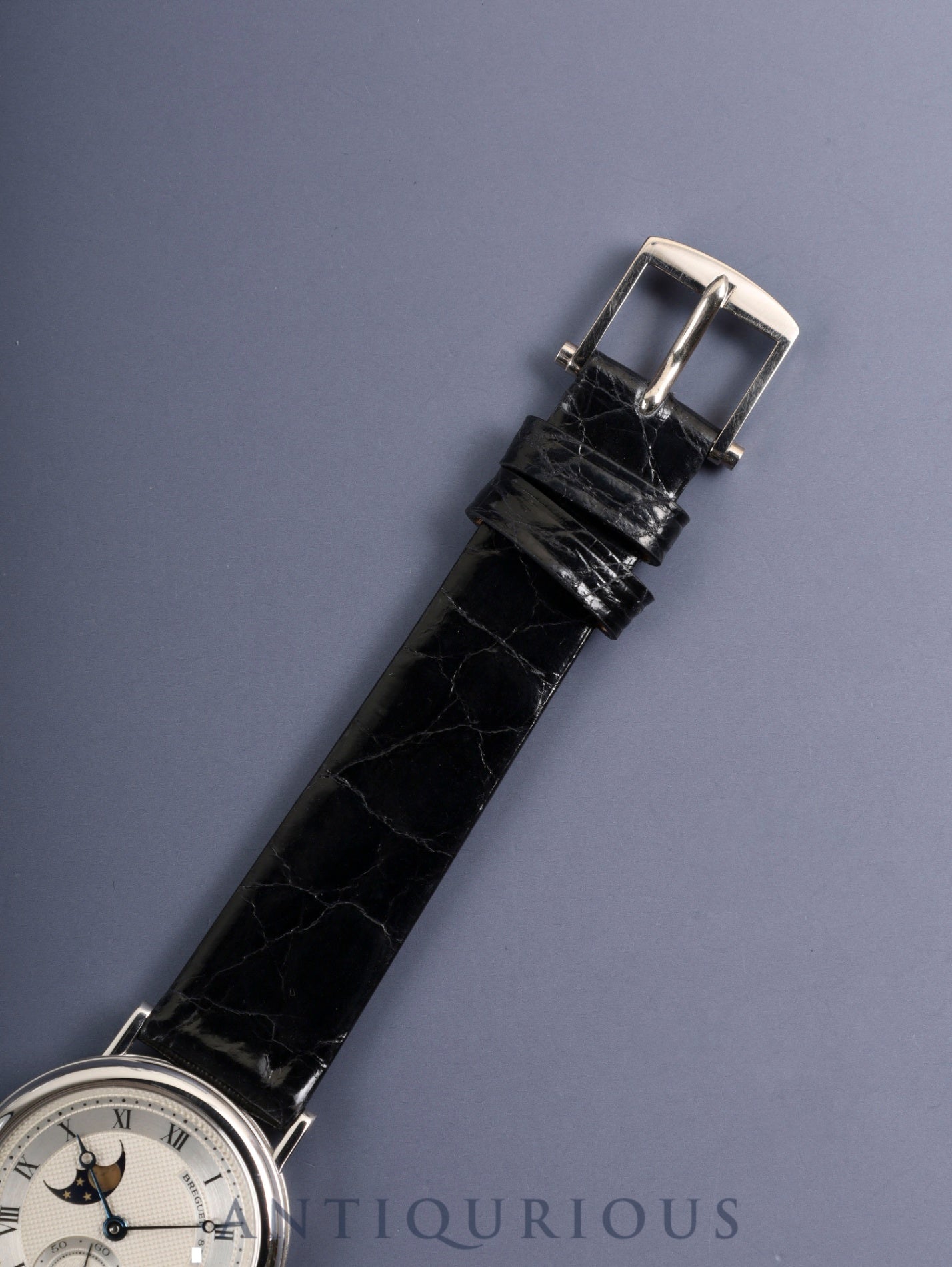 Breguet Crackle Moonphase 3280BB, manual winding, Cal. 818/4, 750WG, leather strap, original pin buckle (750WG), silver Roman numeral dial, box, recently overhauled.