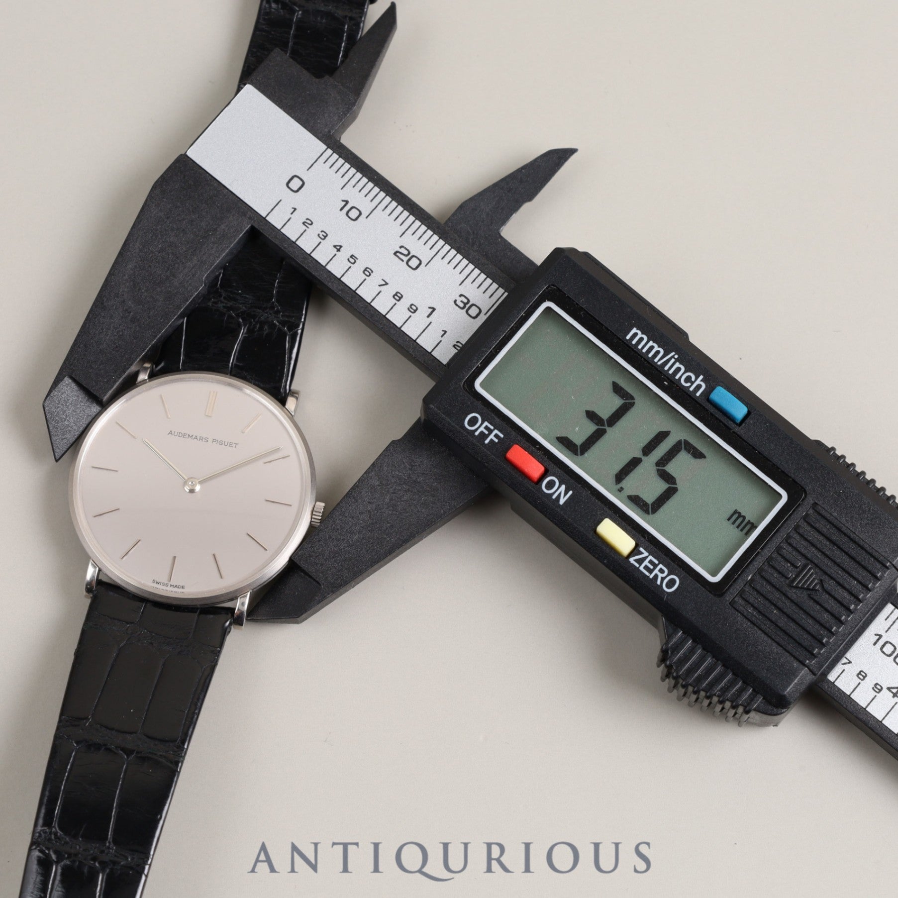 AUDEMARS PIGUET EXTRAFLAT Hand-wound Cal.2003/2 Pt950 Genuine leather strap Genuine buckle (Pt950) Silver dial Box