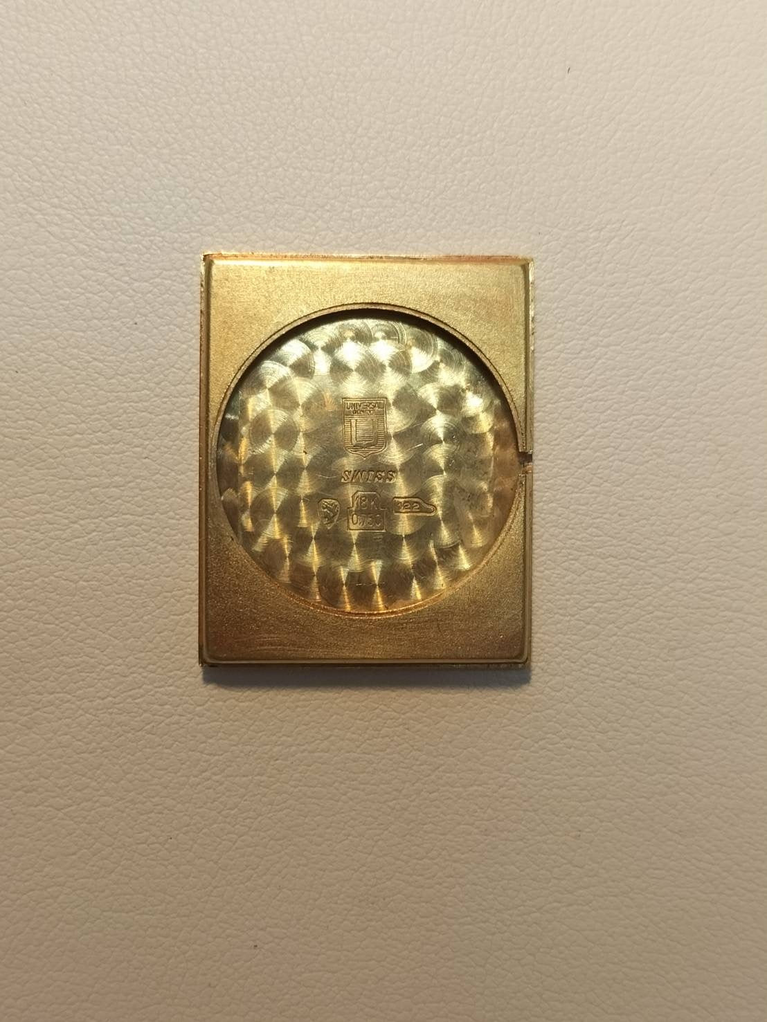 ユニバーサル・ジュネーブ レクタンギュラ― 手巻き Cal.42 750YG 革