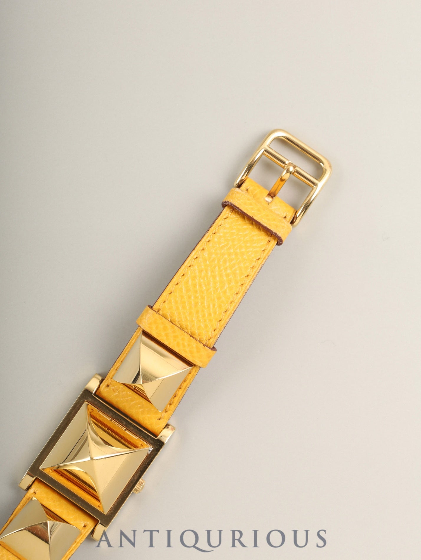 エルメス メドール 11.01 クォーツ Cal.ETA976.001 GP 純正革ベルト（◯Y刻印：1995年 / 使用感あり） 純正ピンバックル（GP）ホワイト文字盤 オーバーホール済み