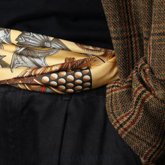 エルメス スカーフ カレ90 首長達の金 SILK100%