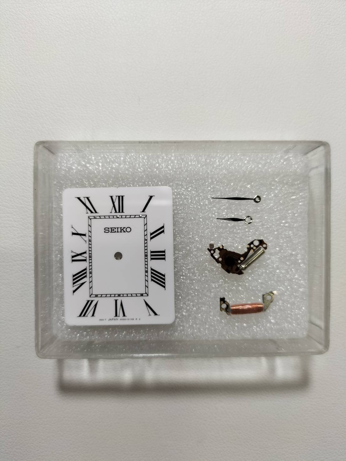 セイコー エッセンシャルズ 4N30-01A0 クォーツ SS 純正革ベルト 純正ピンバックル（SS）ホワイトローマン文字盤（JAPAN表記）オーバーホール済み