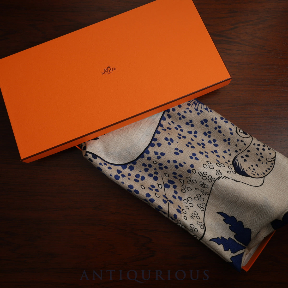 エルメス カレ ジェアン レオパード カシミア70%/SILK30% 箱