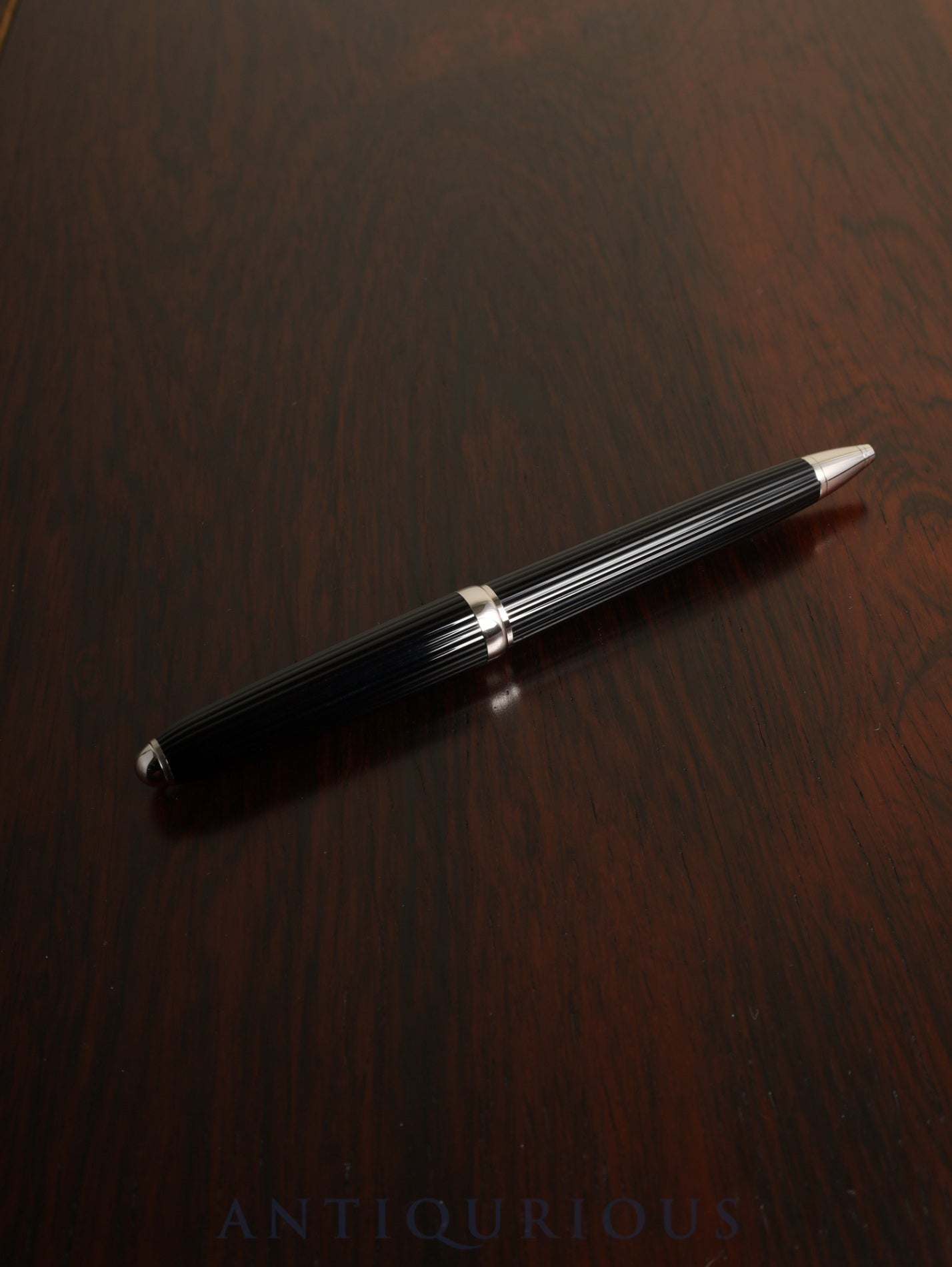 Cartier Ballpoint Pen Godron Resin Twist Box