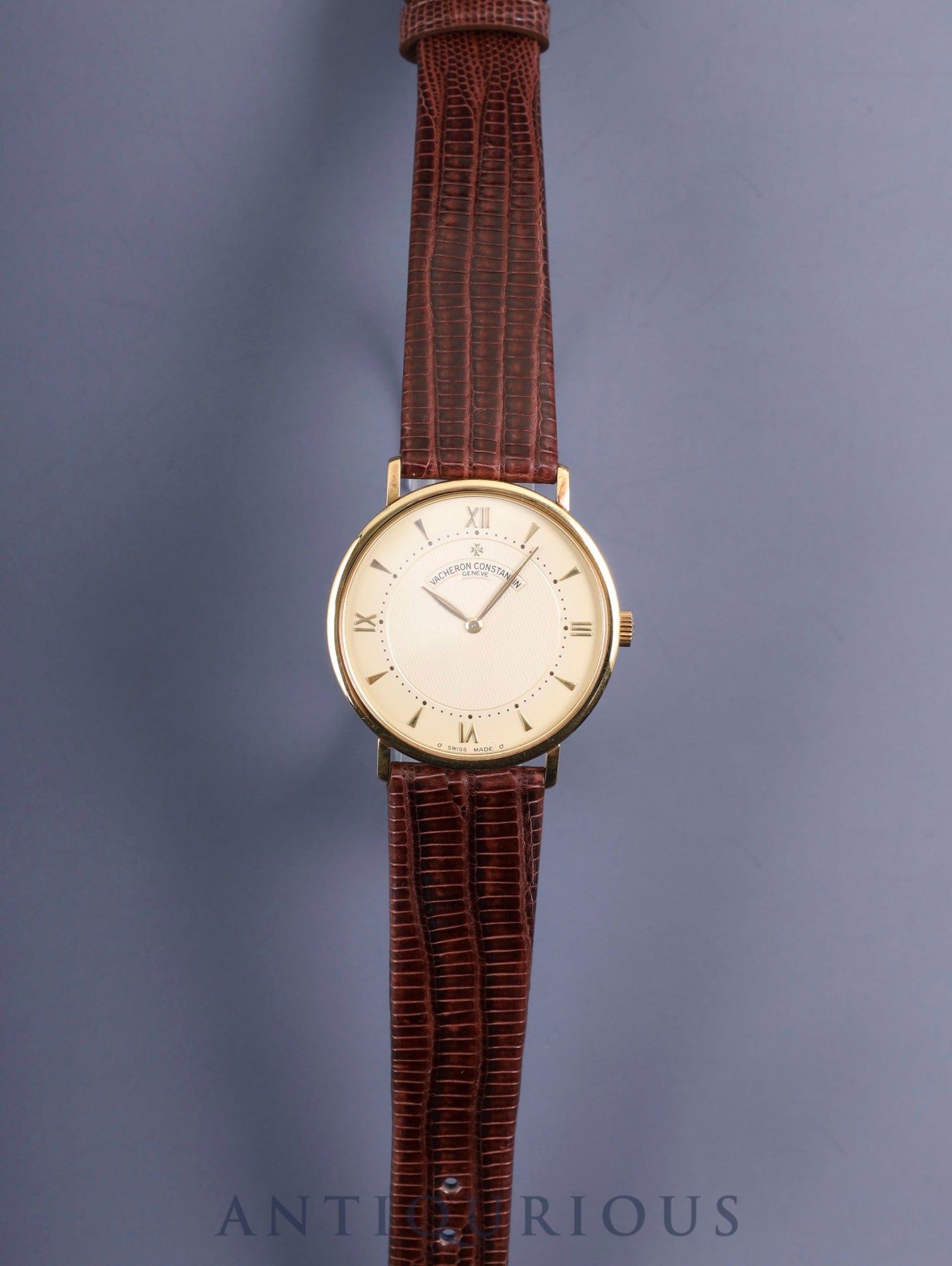 ヴァシュロン・コンスタンタン エッセンシャル 31039/1 手巻き Cal.1132.2 750 革 純正尾錠（750） シャンパン文字盤 オーバーホール済み