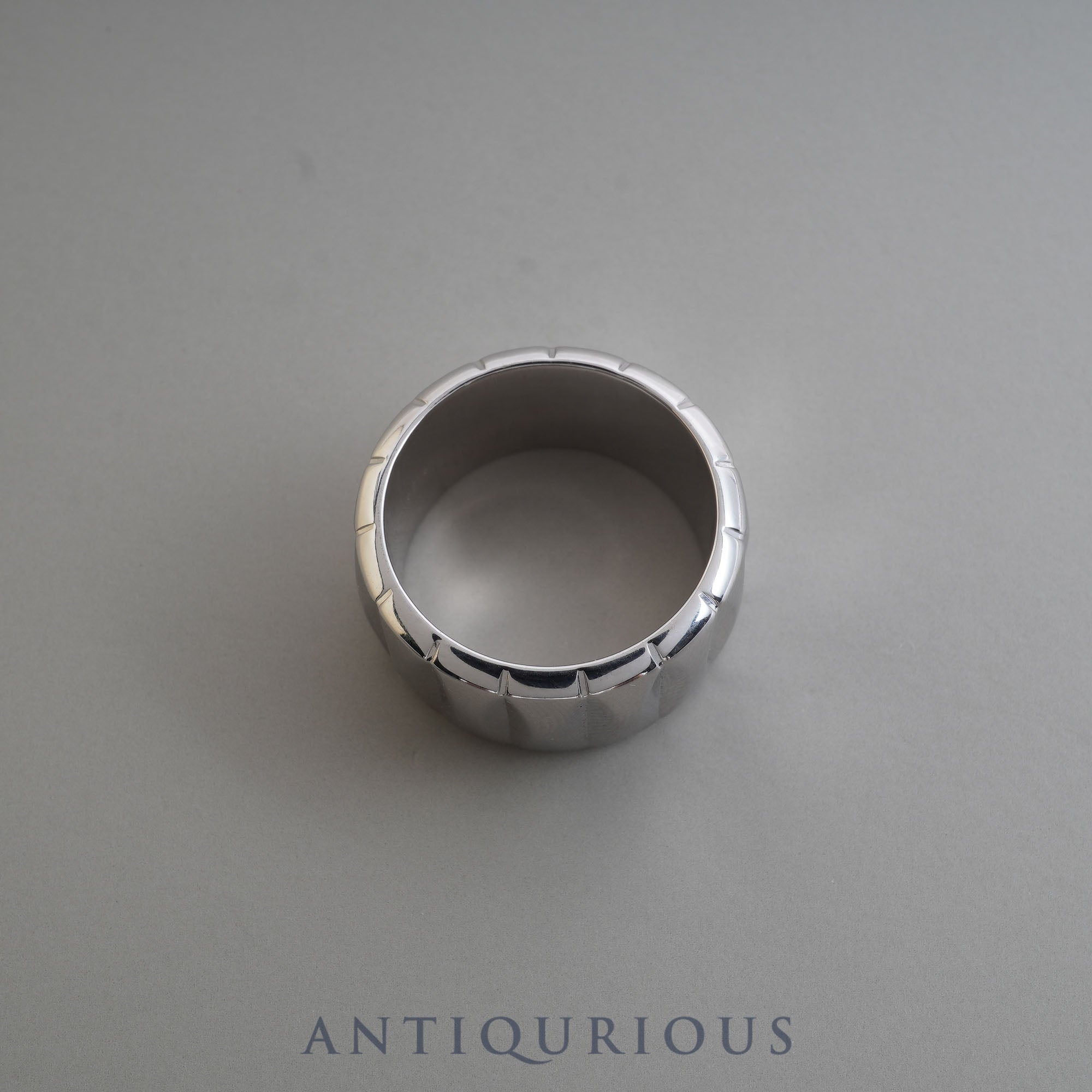 Boucheron Ring, Cour de Paris