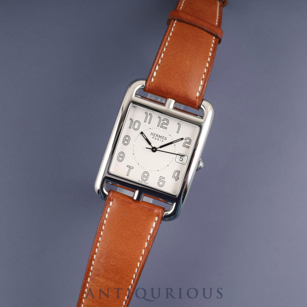 Hermès Cape Cod CC1.810 Quartz Stainless Steel Watch with Genuine Leather Strap (2006, Signs of Use) and Genuine Stainless Steel Buckle. Silver Dial, Box, Warranty Card (2007). Overhauled.