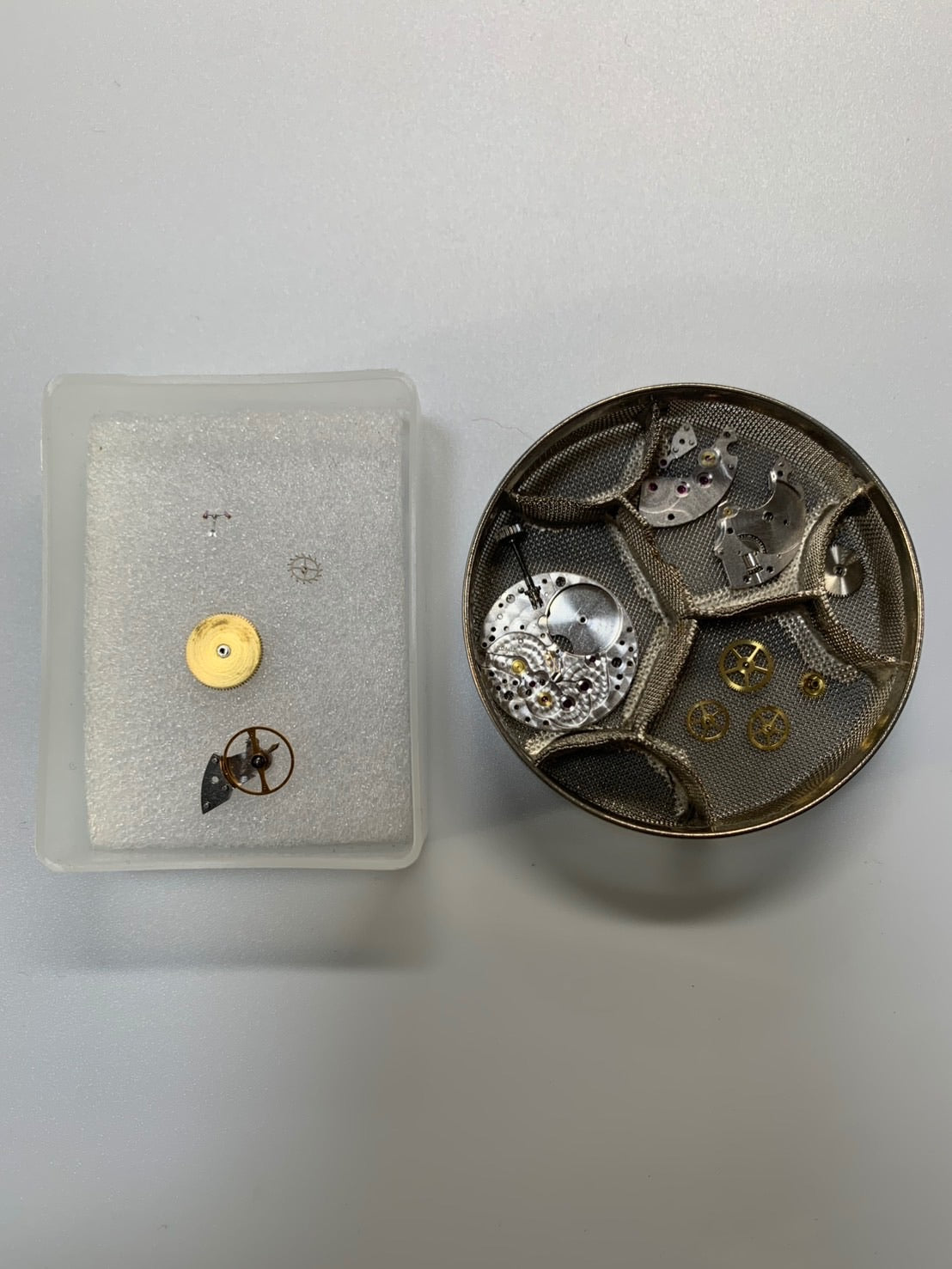 ロレックス チェリーニ 3833 手巻き Cal.1600 750WG 革 純正ピンバックル（SS）シルバー文字盤（SWISS表記） 34番（1971年）オーバーホール済み