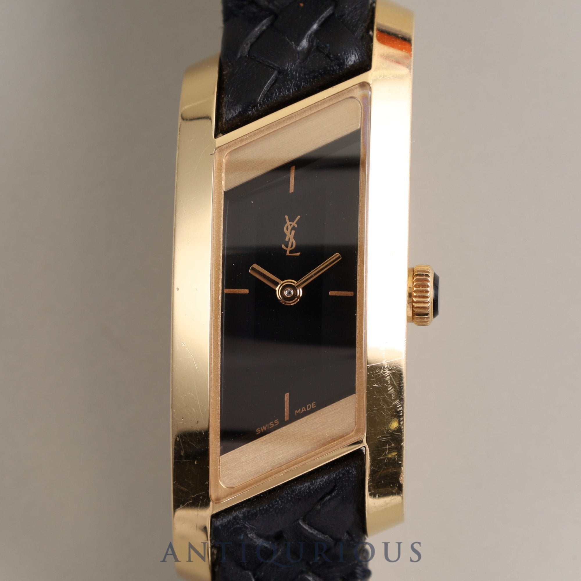 YVES-SAINT-LAURENT RECTANGULAR Quartz Cal.E01001 750 Genuine leather strap Genuine buckle (750) Black dial