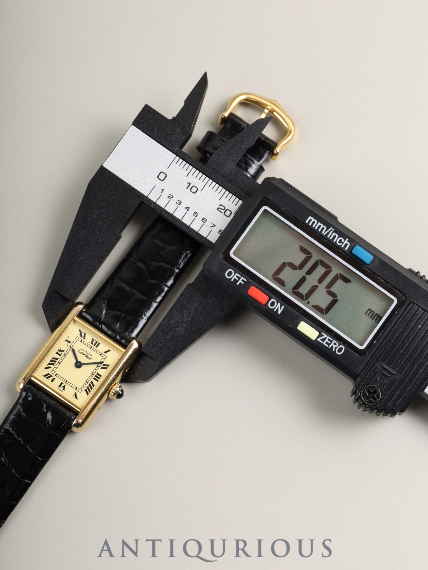 カルティエ マストタンク SM W1003153 /  1613 クォーツ Cal.057  SV925 革  純正尾錠（GP）アイボリーローマン文字盤（SWISS表記）箱 冊子 保証書（1997年）オーバーホール済み