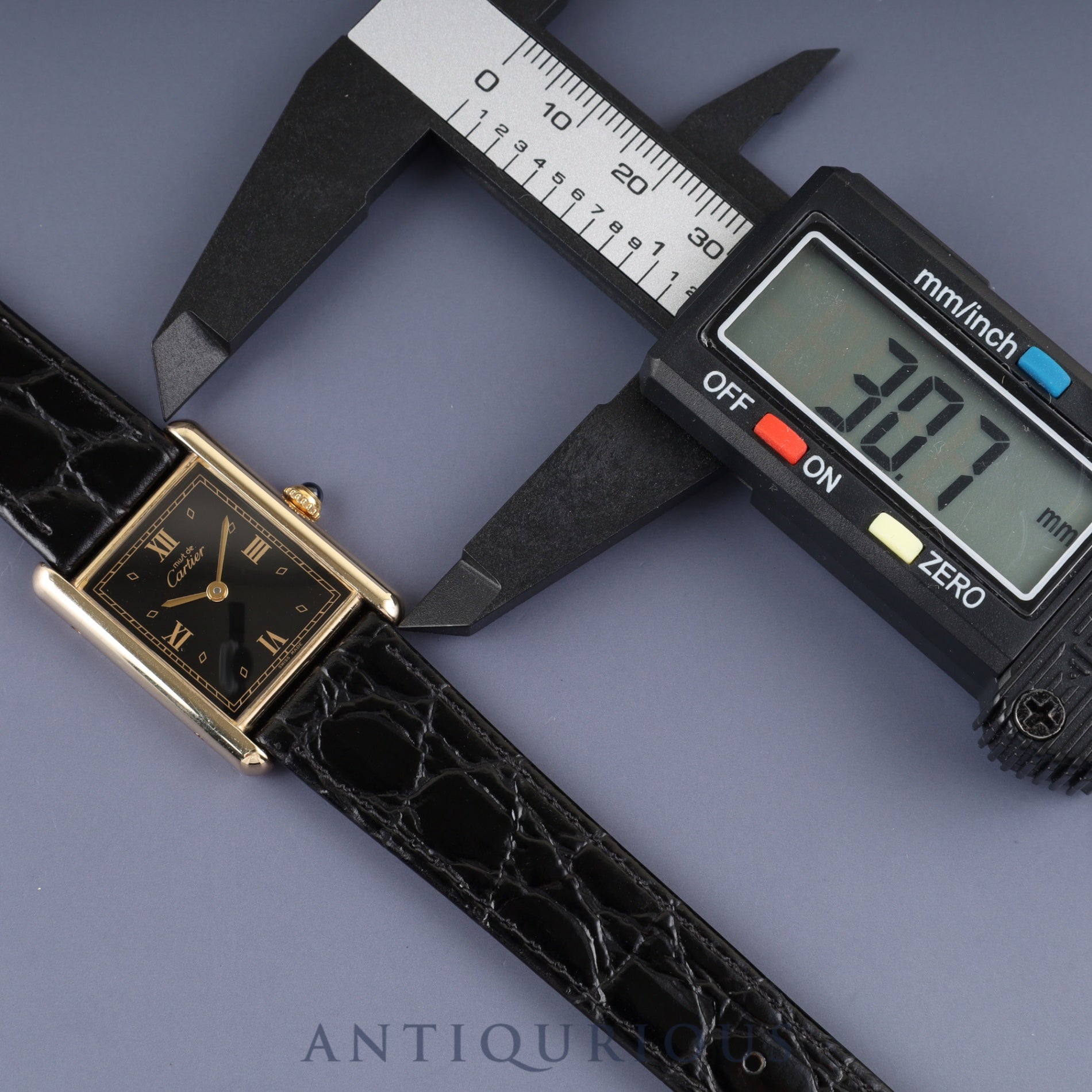 カルティエ マストタンク LM 590005 クォーツ Cal.- SV925 革 純正尾錠（GP）ブラック飛びローマン文字盤 1982年頃～1995年頃 カルティエブティックにてコンプリートサービス済み