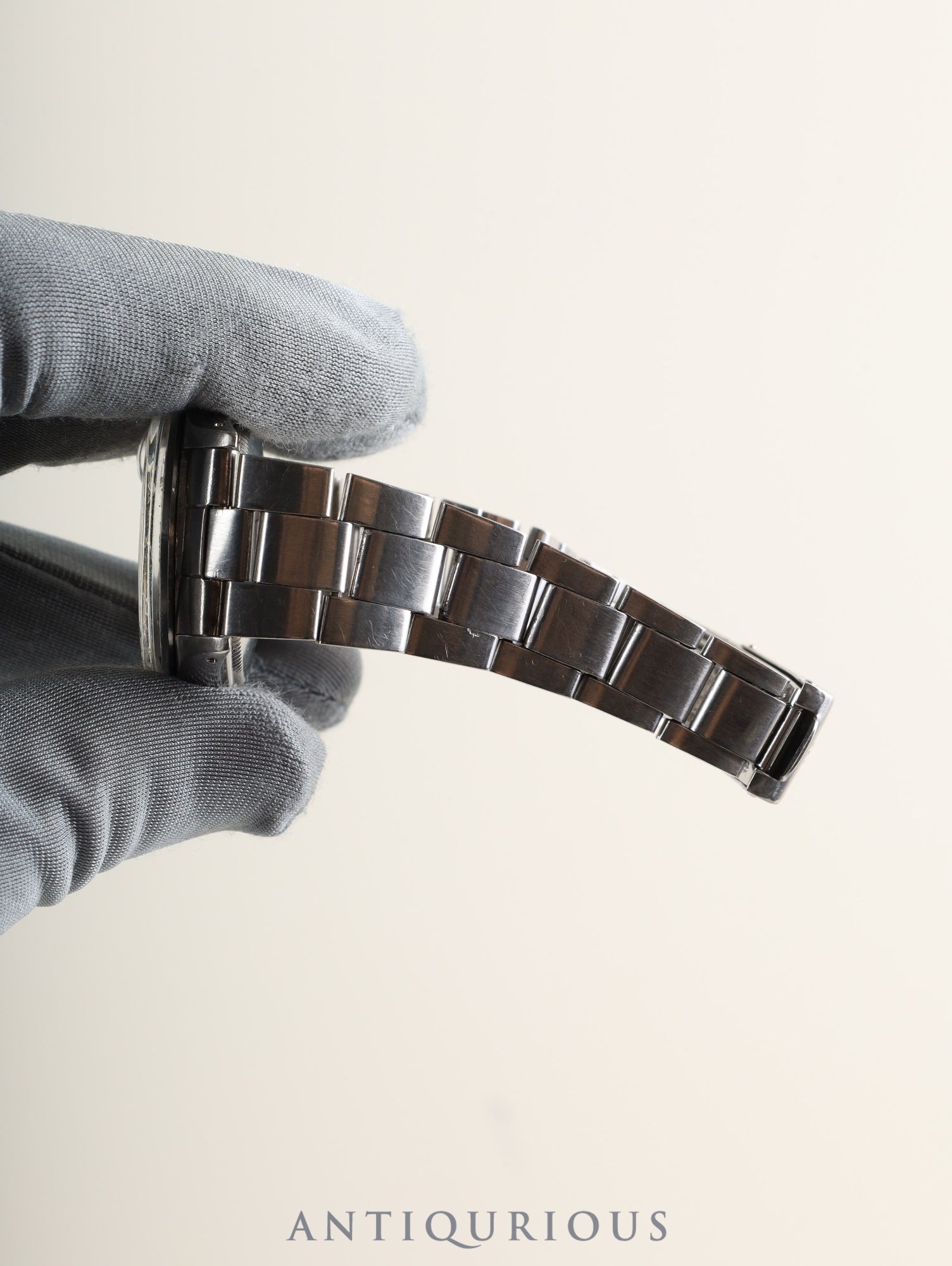 ロレックス オイスターパーペチュアルデイト 1500 自動巻き Cal.1570 SS SS シルバー文字盤 25番（1968年）クロノメーター証明書 冊子 オーバーホール済み