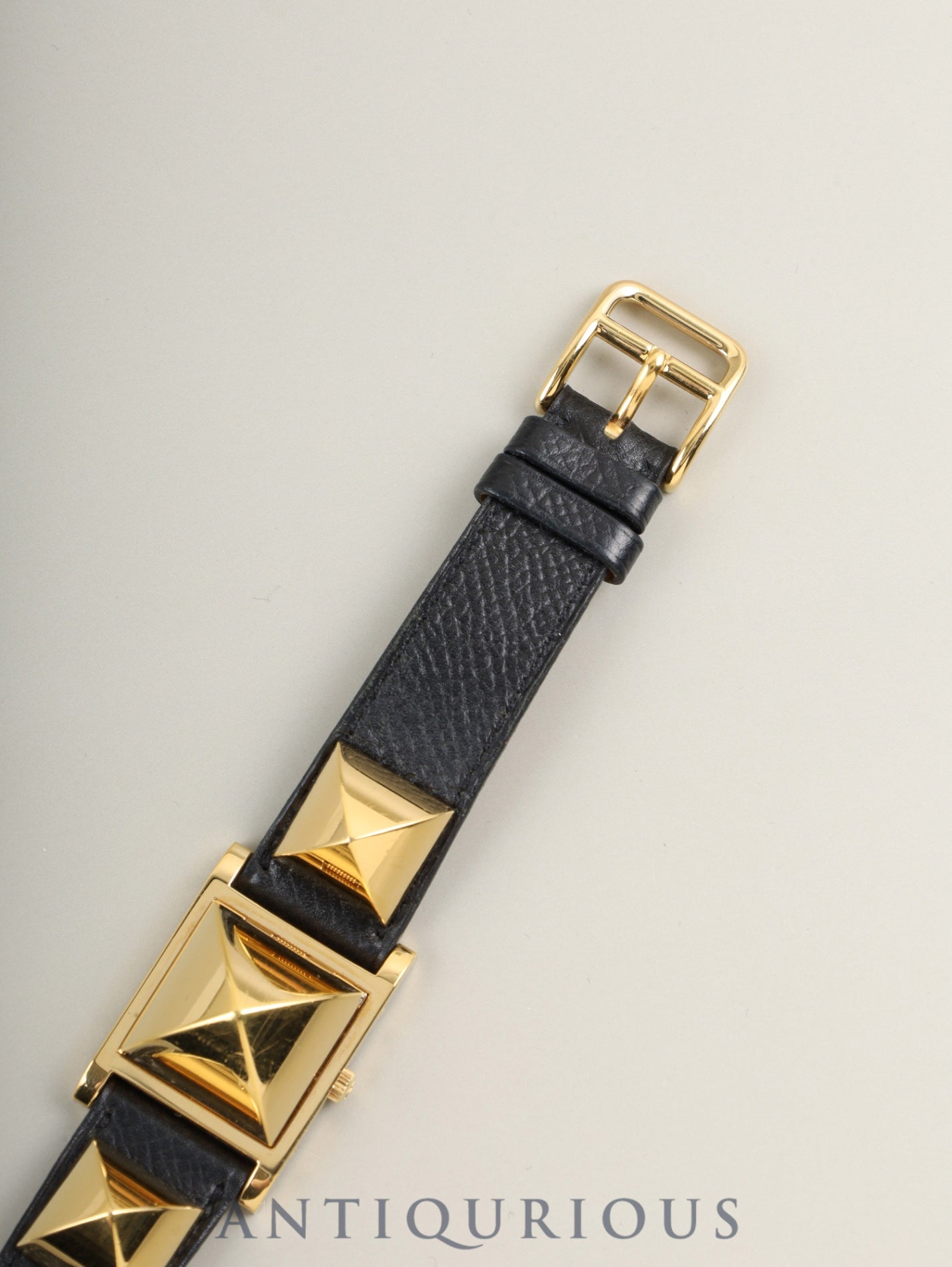 エルメス メドール 11.01 クォーツ Cal.976.001 GP 純正革ベルト（◯Y刻印：1995年） 純正ピンバックル（GP） ホワイト文字盤 箱 冊子 タグ 保証書（1995年）オーバーホール済み